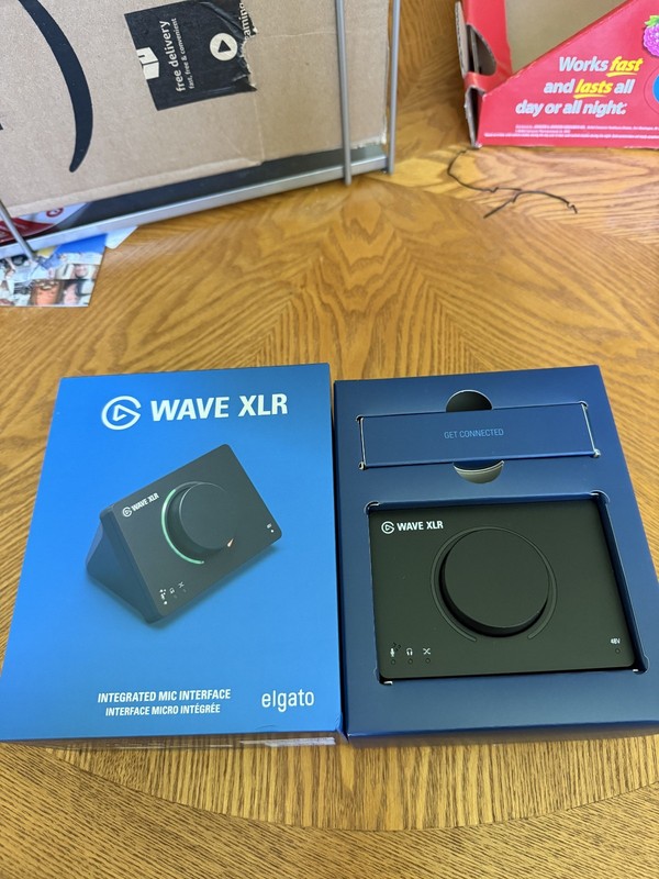 Elgato Wave XLR MK.2 USB Audio Interface and DSP Mixer - Onboard Voice Effects