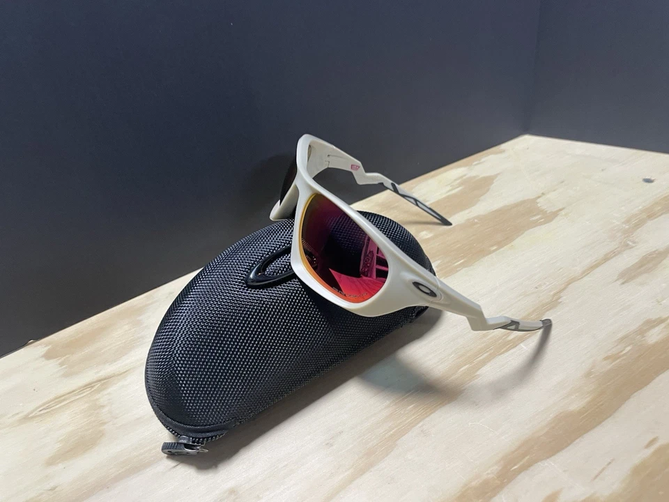 Oakley Lateralis Matte Sand/Red Prizm Polarized Sunglasses W/ Case - Image 3 of 4