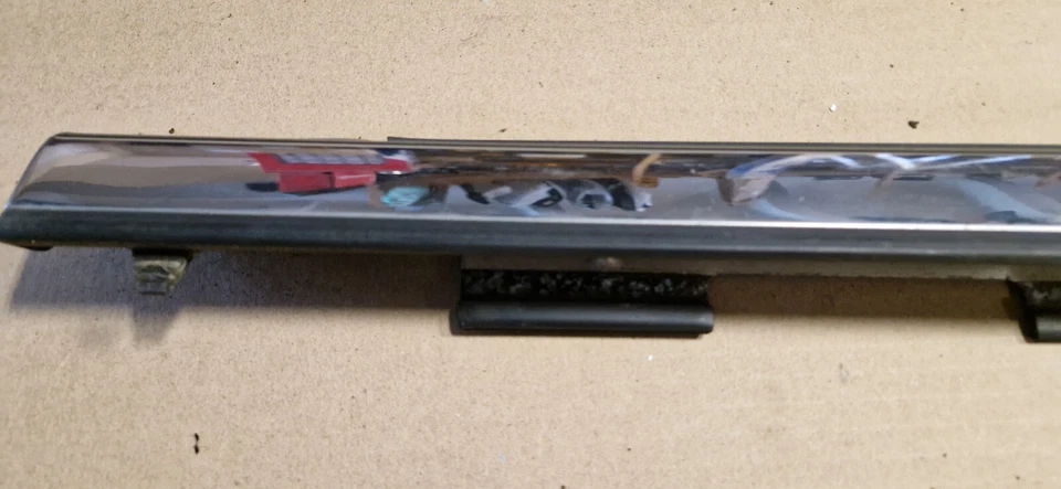 Lincoln Navigator 2007-2014 moldura de puerta delantera derecha derecha moldura de tira climática Foto 2 de 4