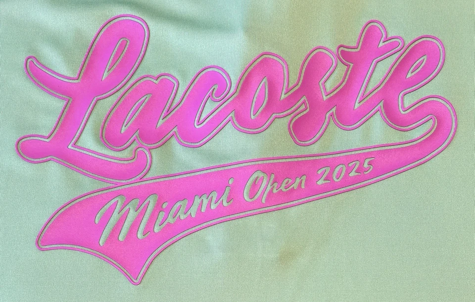 Nuevo Nuevo Con Etiquetas Miami Open Tenis 2025 LaCoste Hombres Polo Mangas Cortas Verde Rosa Foto 3 de 4