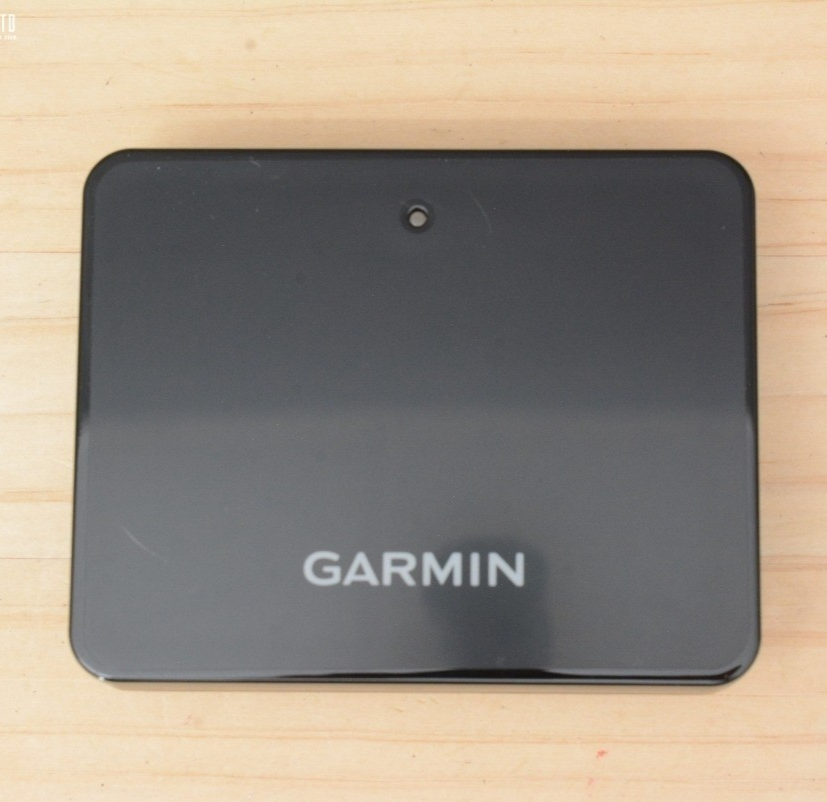 Garmin Approach R10 Golf Portable Launch Monitor Simulator Used W