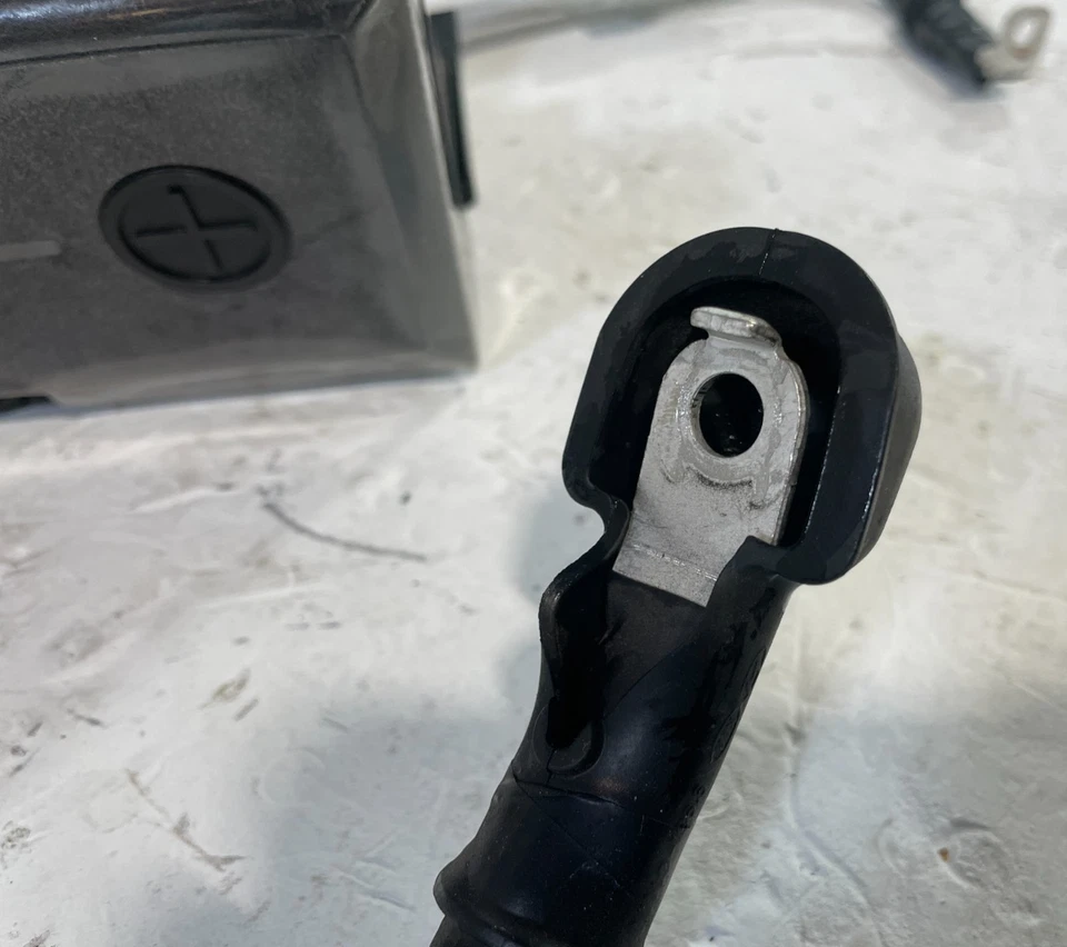 2022-2024 HYUNDAI TUCSON POSITIVE BATTERY CABLE WIRE WIRING HARNESS 2.5L #104914 - Image 2 of 4