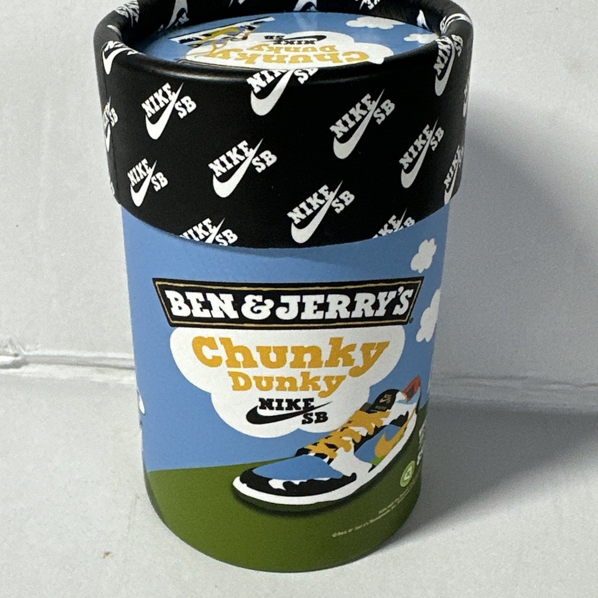 Nike SB Dunk Low Ben & Jerry's Chunky Dunky Mini Keychain 3D 2