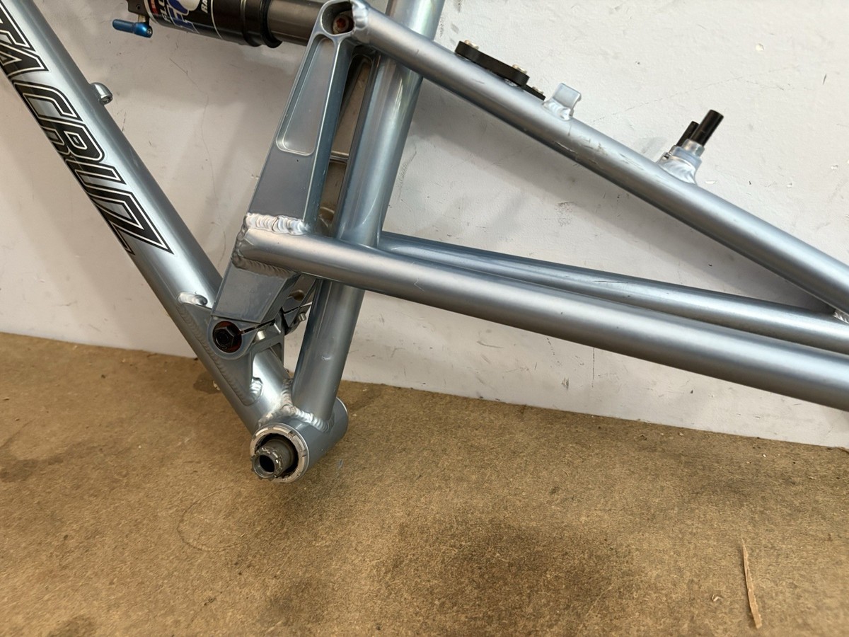 Sant Cruz Juliana Extra Small Mountain Bike Frame for 26” Wheels