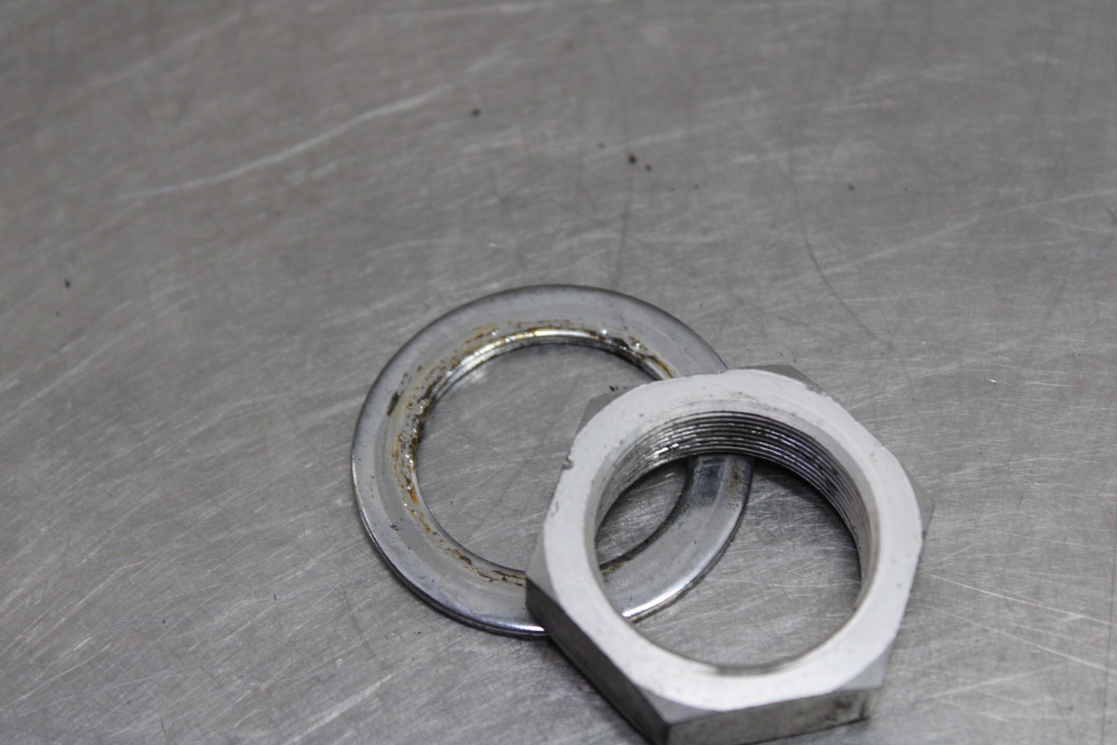 05 YAMAHA YZF R6 Triple Tree Steering Nut