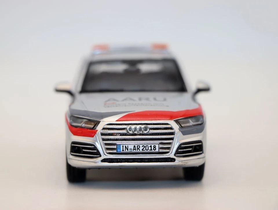 Resin Car Models 1/43 20 Jahre Audi AARU Accident Research Unit For Collection - Image 3 of 4