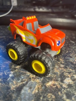 Viacom 2014 Mattel Blaze & the Monster Machines Diecast Blaze Truck w/Flames HTF