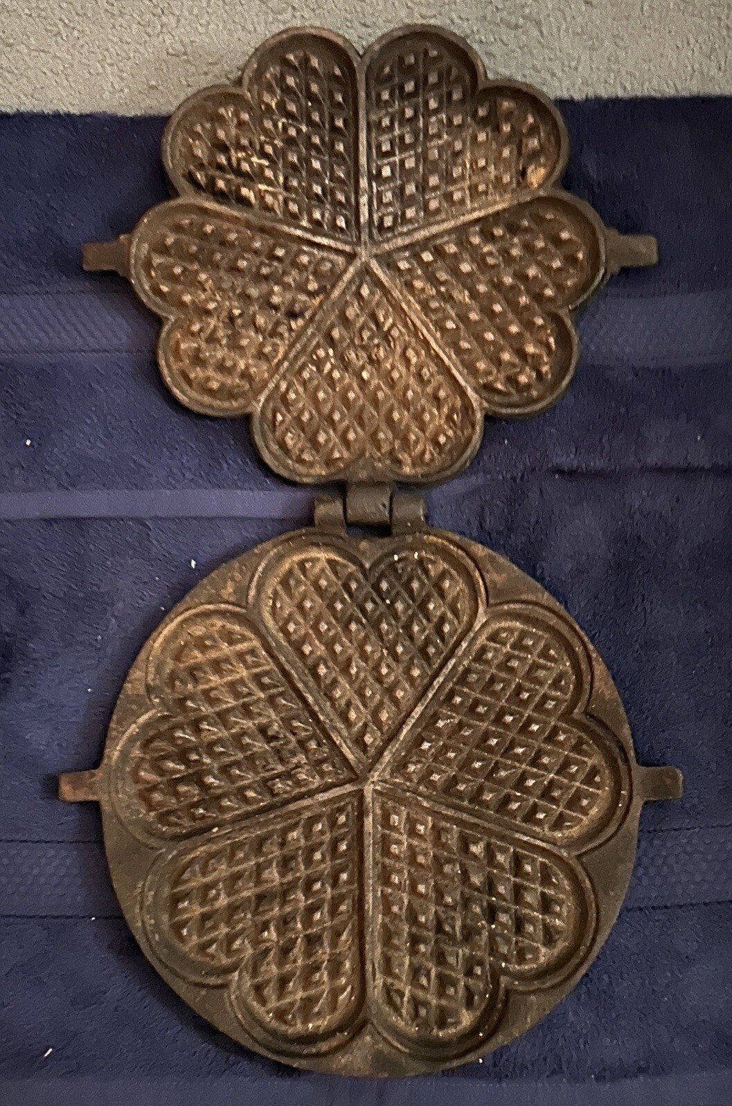 Antique Cast Iron Waffle Maker eBay