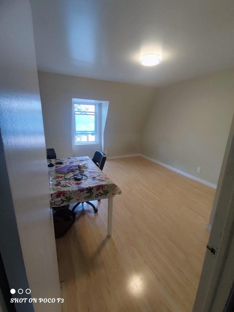 Furnished Room in Apartment For Rent