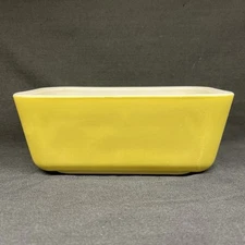 Vtg PYREX Verde Green 0502 Refrigerator Dish 1-1/2 Pt Covered Fridgie No Lid