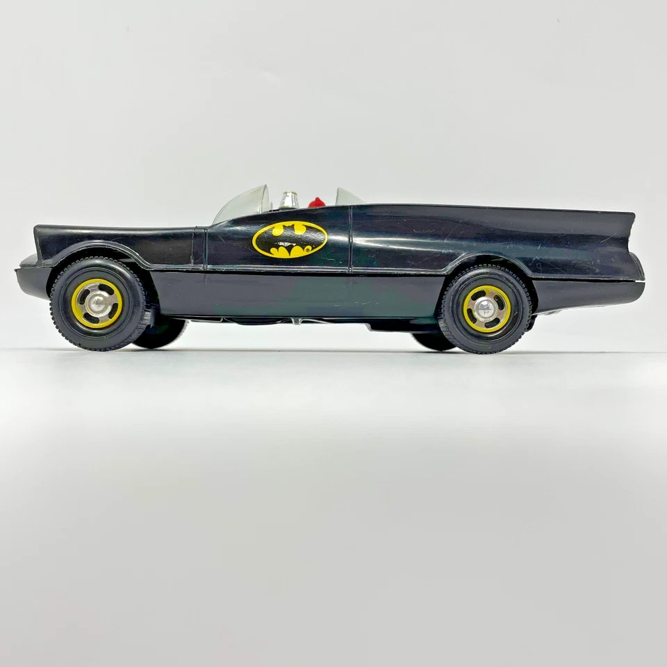 Batimóvil Simms Nº 529 años 60 Batman y Robin Aurora, Illinois Foto 2 de 4