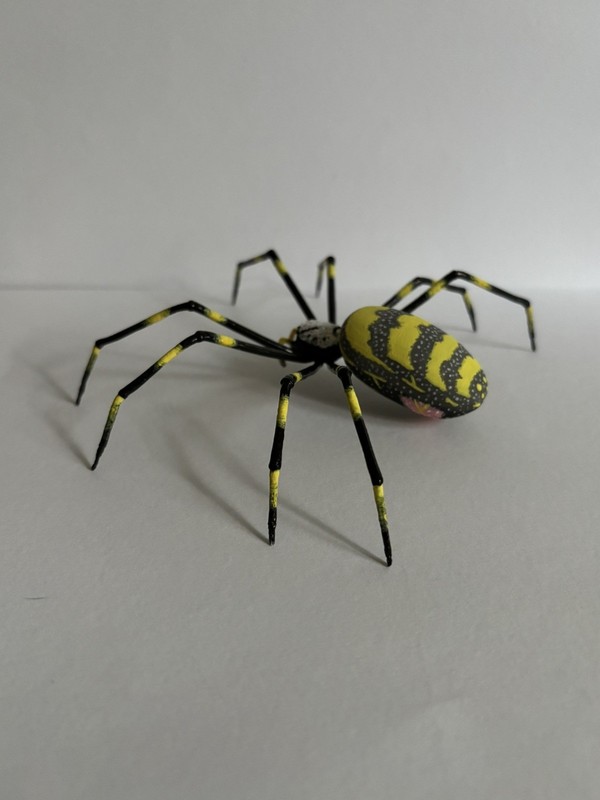 Handmade Hand-painted X-Lg 6" Yellow & Gray Joro Spider Arachnid Figurine Replic