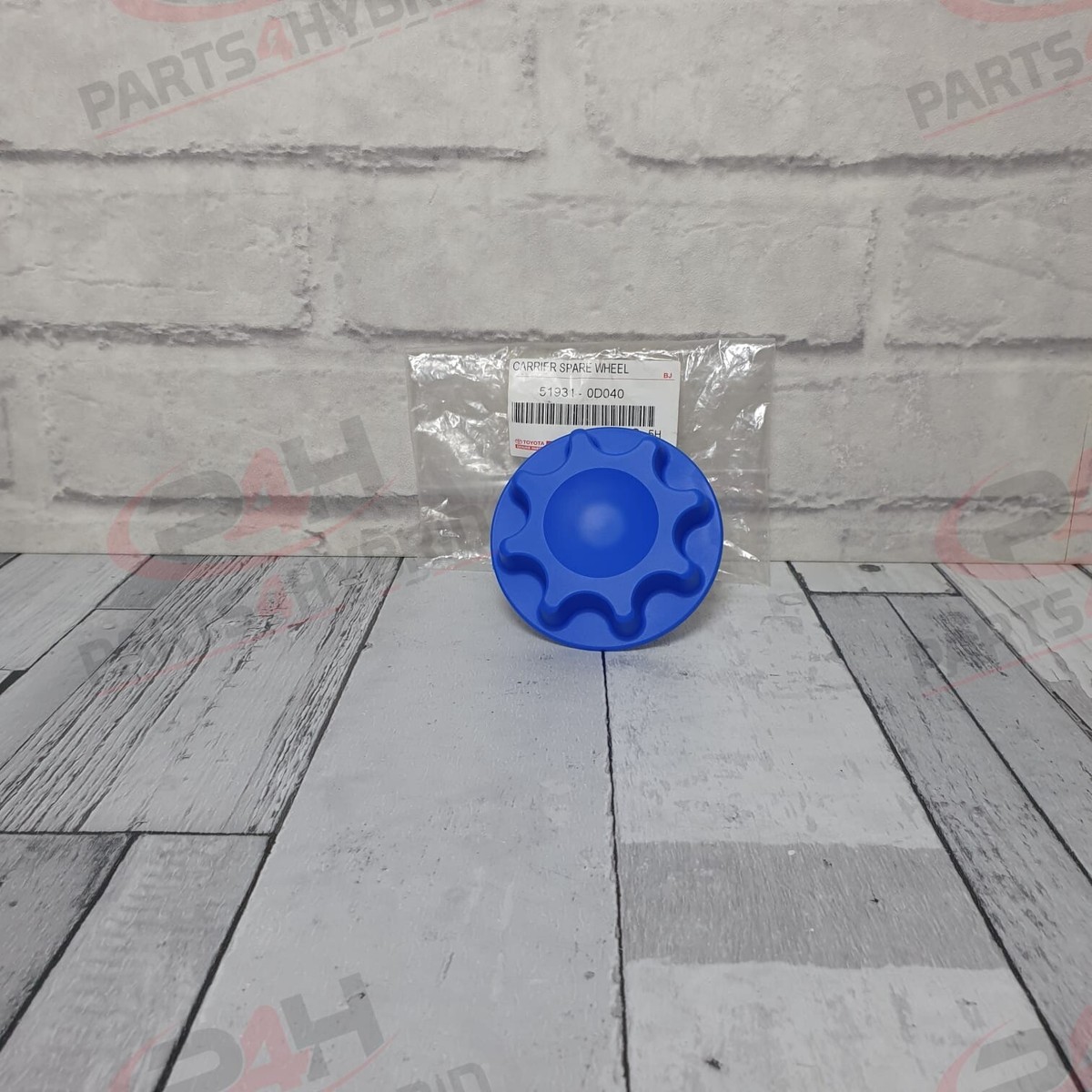 ひかるセレビィ　ARS9 Genuine Toyota Yaris Spare Wheel Carrier Oem Part 51931-0D040 2005
