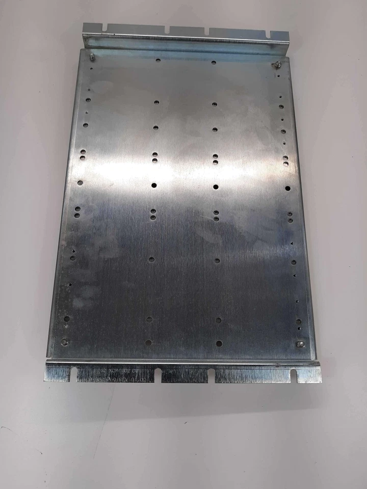 Schneider Modicon 140XCP40200 Slot Blackplate SCE4350198275  - Image 3 of 4