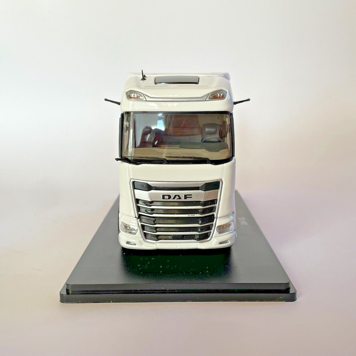 Camion Solo ELIGOR DAF XG Jaune - Échelle 1/43 - Miniature ELI118001 Neuve