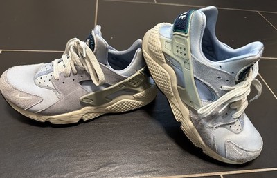 Nike Air Huarache Turnschuhe für Frauen - EUR - 40.5 (37)