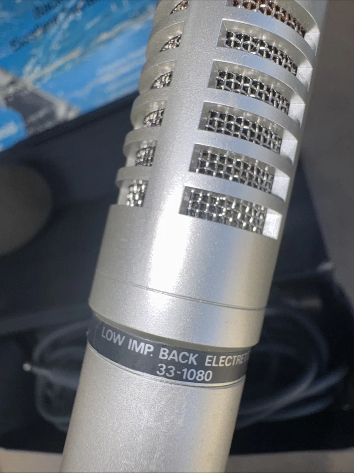 Realistic 33-1080 Back Electret Cardioid Microphone W/cord - Image 4 of 4
