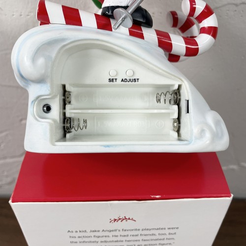 Hallmark Keepsake 2017 Santa Skiing Countdown to Christmas Clock Tree Ornament - Picture 8 of 10