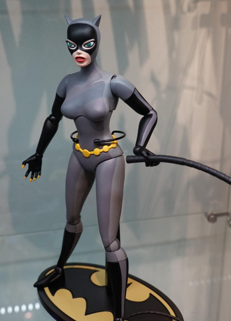 Batman: The Animated Series - Catwoman 1/6 Scale Figure - Mondo