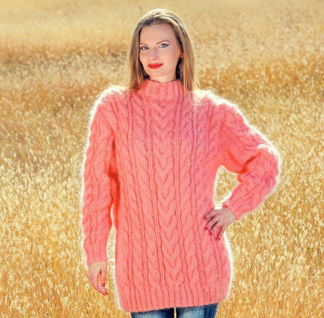 Pink mohair sweater thick pullover fuzzy cable knit crewneck