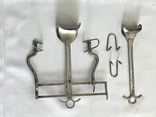 Miltex Balfour Retractor 11-432 with 2 Center Blades 12"