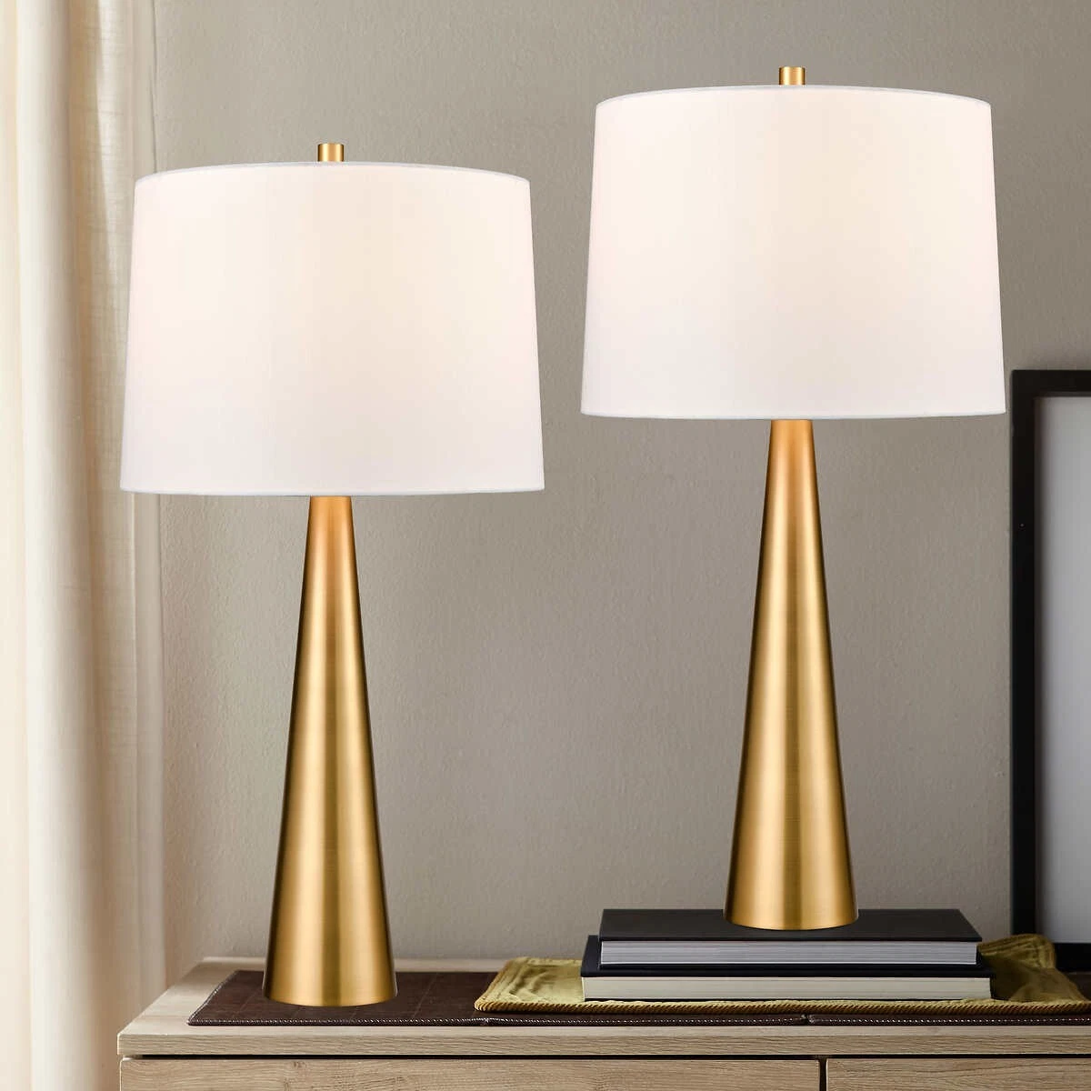 White and on sale gold lamp set