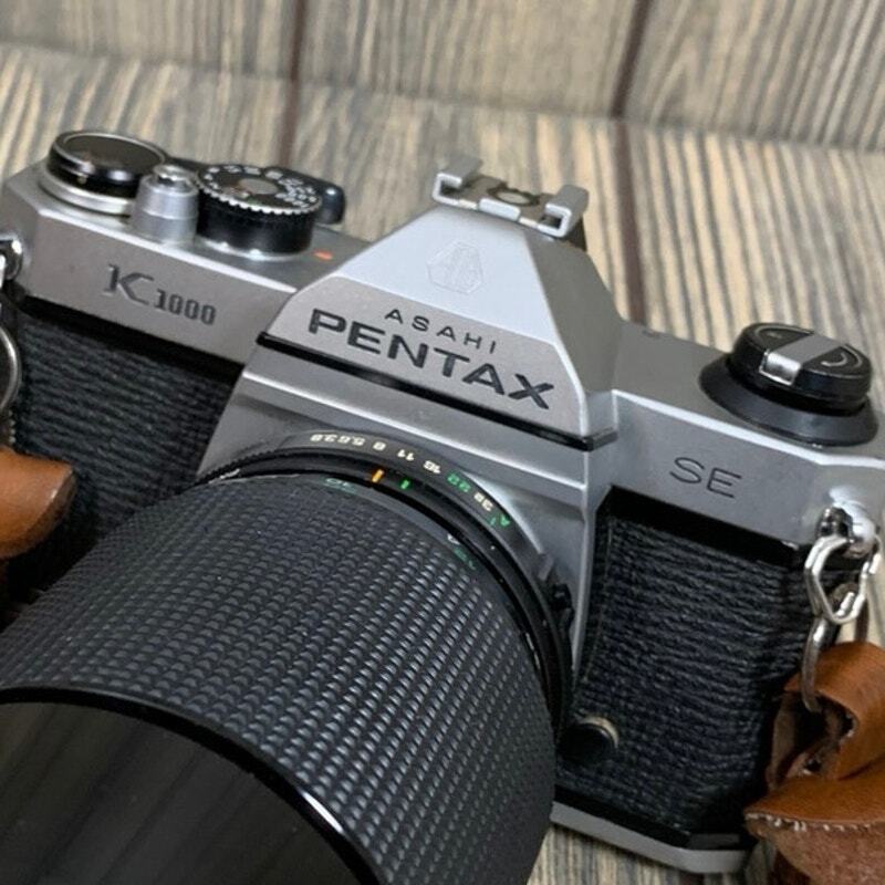 ★美品★ペンタックス PENTAX K1000 #1072 Pentax K1000 With 28 Mm F/2.8 Lens. New Skin Refurbished. - Etsy