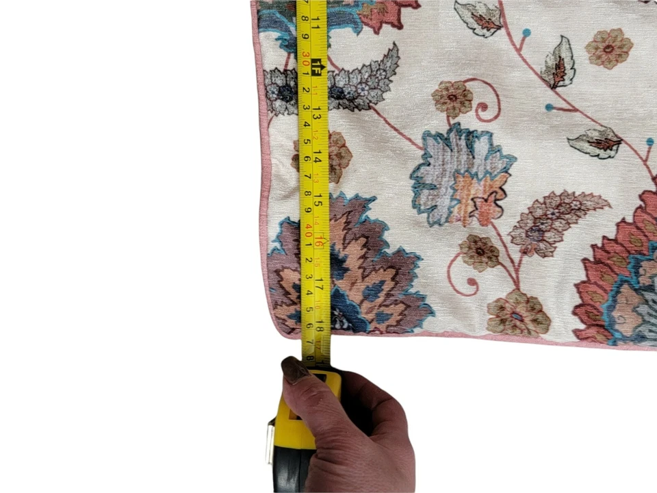 pier 1 pillow case 18x18" velvet trimed in beige rose edging discontinued  HTF - Image 4 of 4