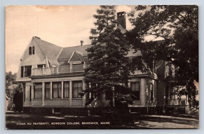 Postcard ME Brunswick Maine Sigma Nu Fraternity Bowdoin College c1930s D33