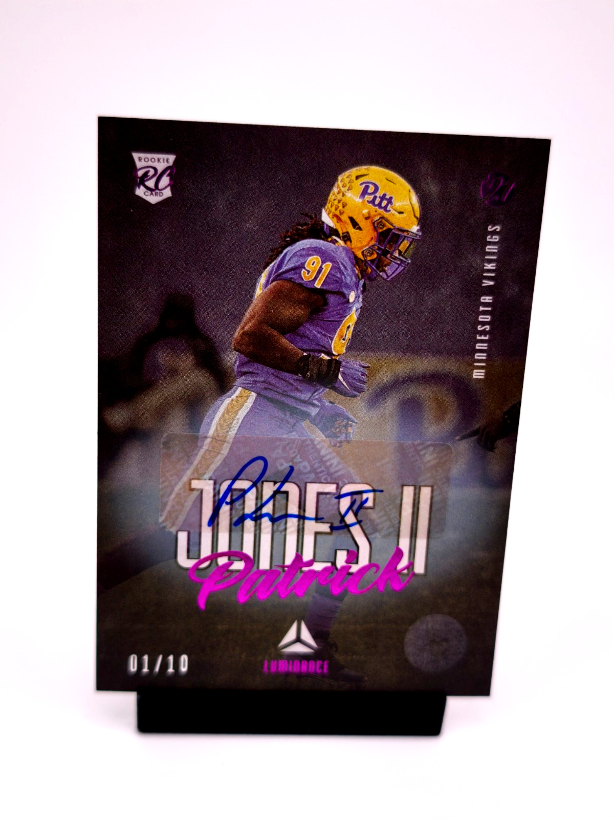 Patrick Jones II Panini Luminance Autographs #171 Pink