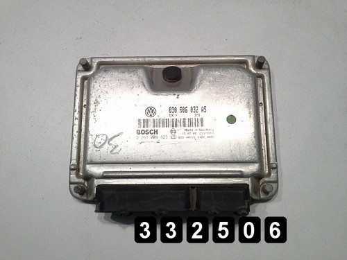VW Polo Steuergerät 030906032AS Bj 2001