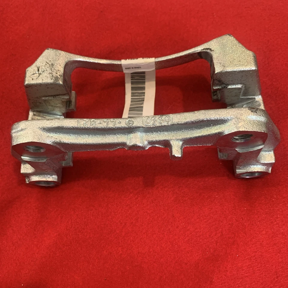 Подлинный кронштейн суппорта переднего тормоза GM Pontiac G6 & Chevy Classic HHR - Изображение 3 из 4