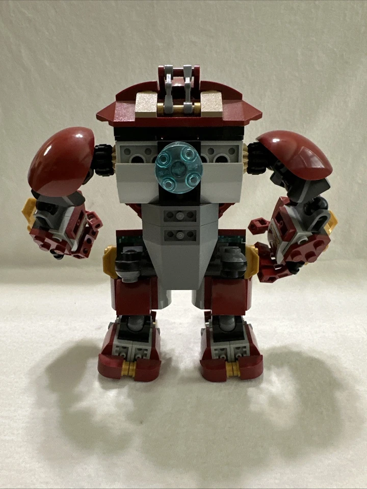 Lego Super Heroes: Avengers Age of Ultron: The Hulk Buster - Image 3 of 4