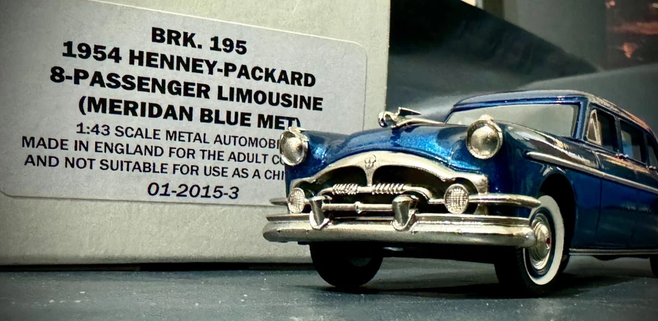 Brooklin BRK 195 1954 Henney-Packard 8-Passenger Limousine (Meridan Blue Met) - Image 2 of 4