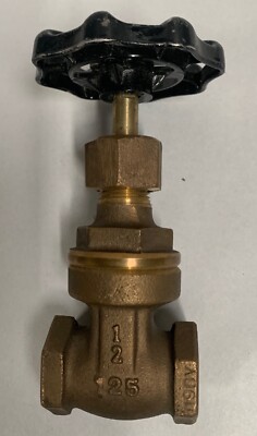 UNUSED Vtg 1/2'' Threaded OIC Figure 95 Brass Gate Valve (A7)