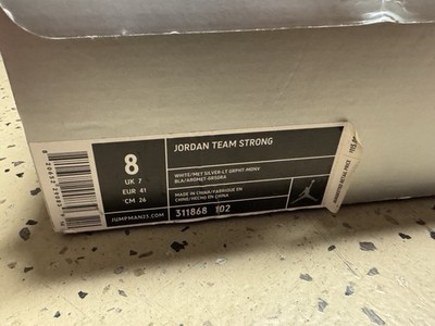 Jordan Team Strong Size 8 Men s White/Met Silver Lt GRPHT Basketball Shoes