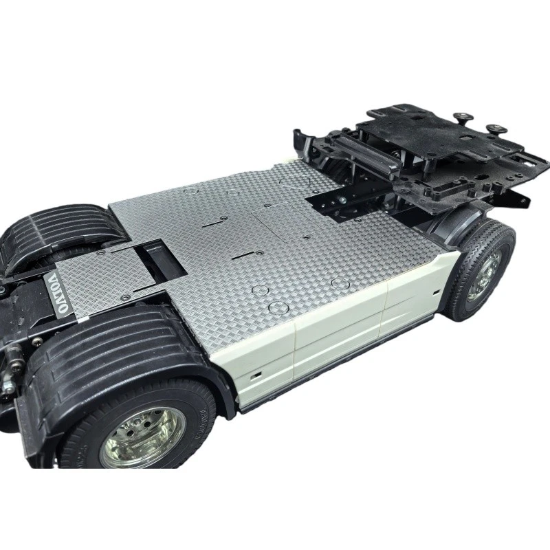 Tablero decorativo de placa antideslizante de metal para camión Tamiya 1/14 RC VOLVO FH16 56375 Foto 3 de 4