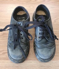 Vintage Dr. Martens chunky platform Oxford shoes.8651