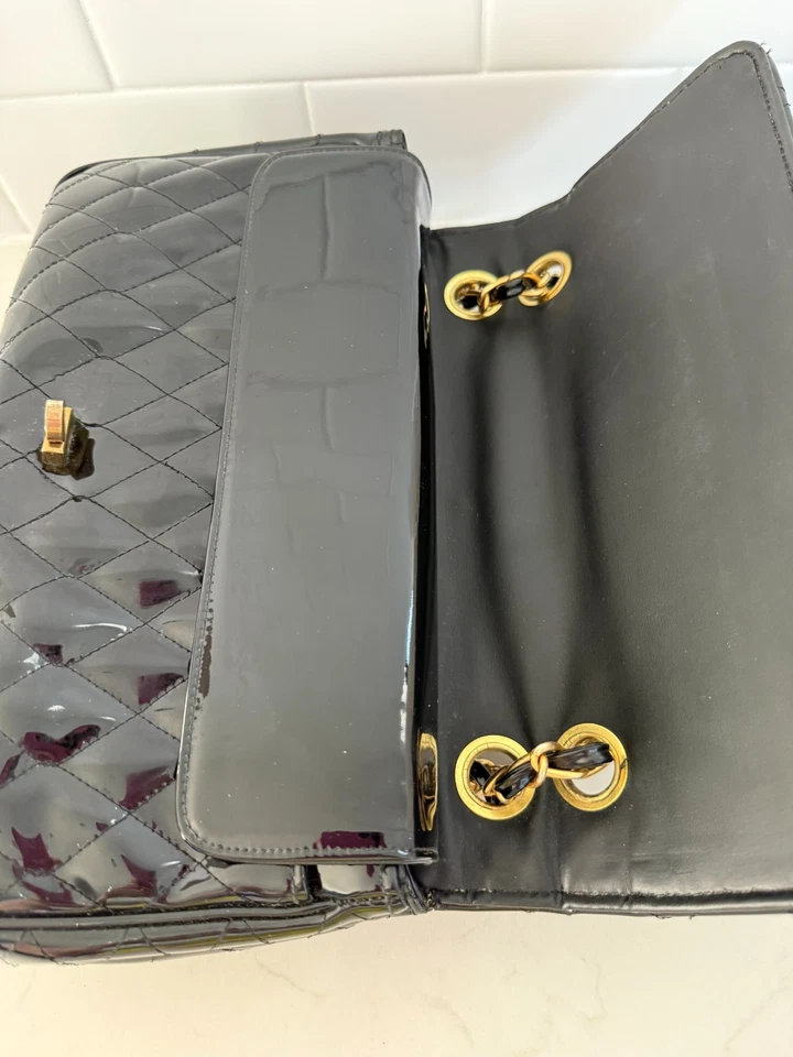 Vintage Patent Quilted Shoulder Bag, Meyers Marked, 1980s Chanel-Style, USA Made - Image 2 of 4