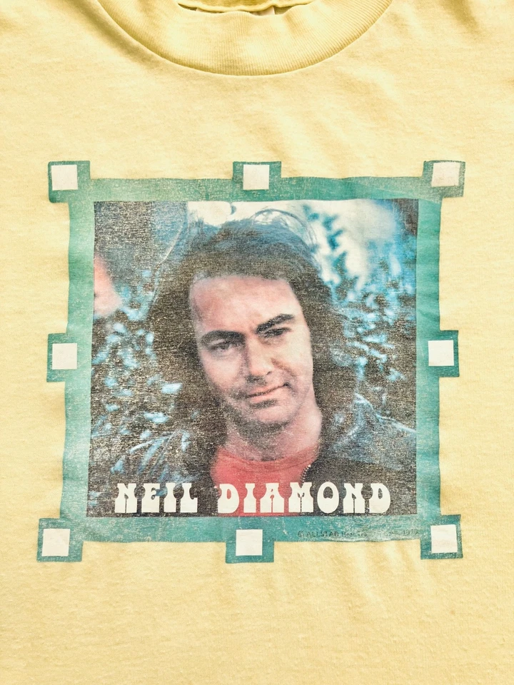 Camiseta De Colección 1 De 1 En eBay Rara 1976 Neil Diamond EE. UU. Talla S 34-36 Amarilla Foto 2 de 4