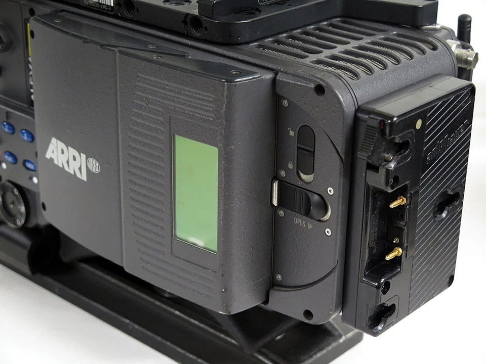 Cámara de cine Arri Alexa SXT Plus 4K UHD Prores OpenGate 3.4K Arriraw anamórfica Foto 2 de 4