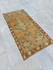 1900s antique Oushak Rug Leafy Geometric Handmade Rug Beige Medium Floor Rug