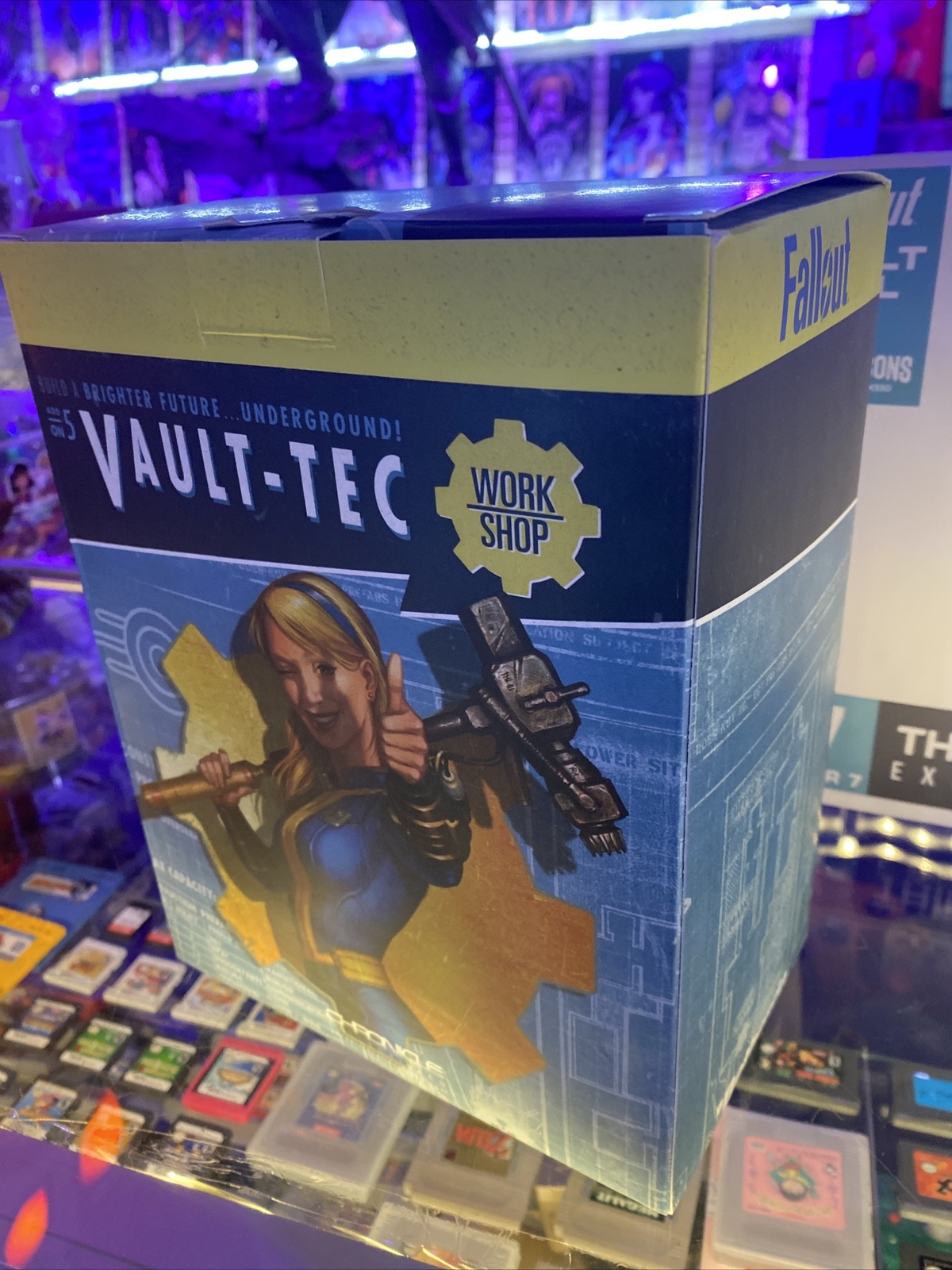 Fallout Vault Girl Modern Icons ThinkGeek Statue 2018 for sale online ...
