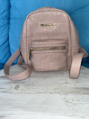 Steve Madden Pink Backpack Style Purse.  New With Tag Logo Embossed - Imagen 1 de 9