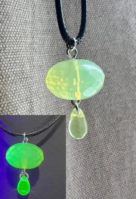 Opaline Uranium Glass Pendant - Image 1 of 4
