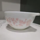 PYREX Vintage Gooseberry White Pink Cinderella Nesting Mixing Bowl 1.5 Pint MCM