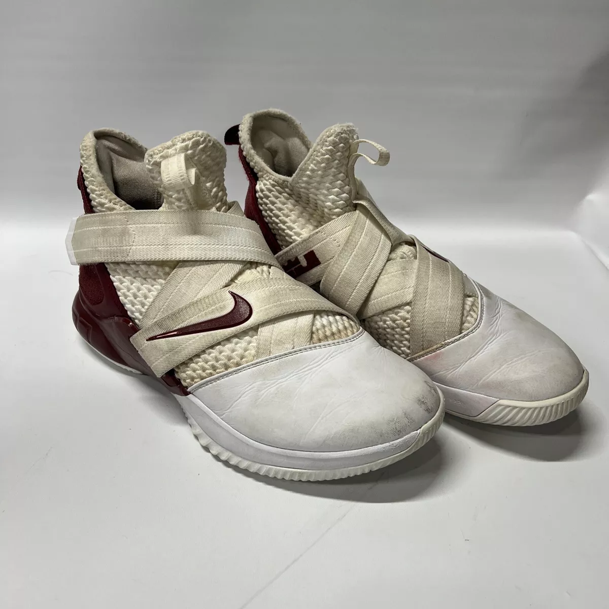 Lebron james maroon shoes top