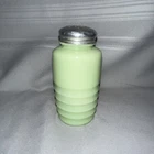 Jeanette Jadeite Green Ribbed Beehive Range Shaker (Pepper Worn Off) Vintage