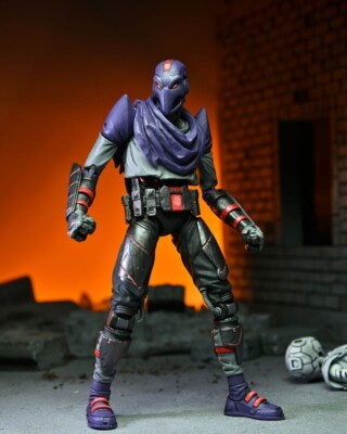 TMNT - The Last Ronin: Ultimate Foot Bot, 18 cm Actionfigur, NECA