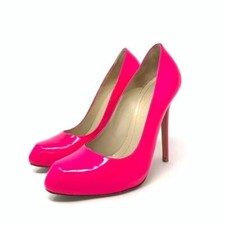 Alexander McQueen 9 Heart Shaped Closed Toe Detail Pink Patent High Heel Pumps